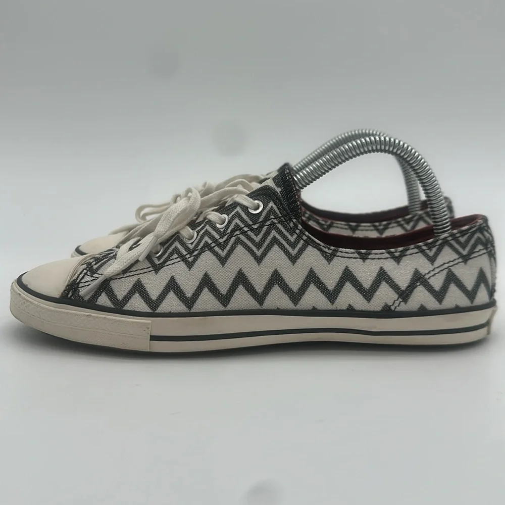 Converse x Missoni Collaboration Women’s Shoes Shiny Black White ZigZag W Size 8 - Picture 3 of 13